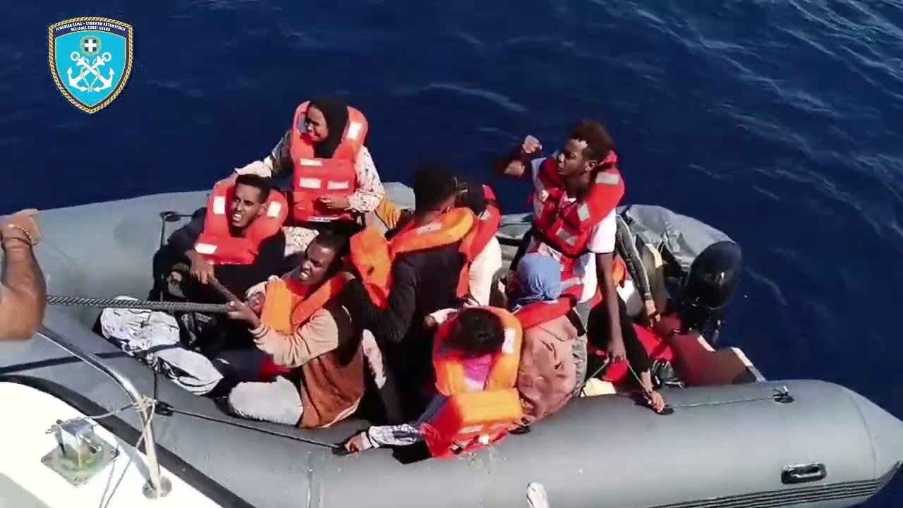 Εντοπισμός και διάσωση 14 ατόμων στη ν. Λέσβο