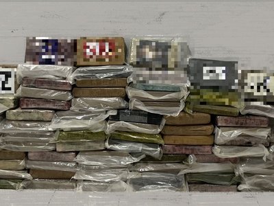Κατάσχεση ενενήντα ενός κιλών και έξι γραμμαρίων κοκαΐνης στον Πειραιά αξίας 4.000.000€