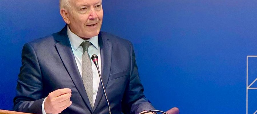 ΒΑΣΙΚΗ ΦΩΤΟ