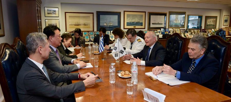 ΒΑΣΙΚΗ ΦΩΤΟ