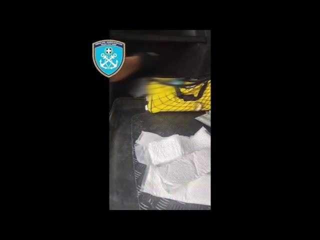 Εντοπισμός και κατάσχεση άνω των 18 κιλών κοκαΐνης στο λιμένα Λαυρίου και σύλληψη 43χρονου αλλοδαπού